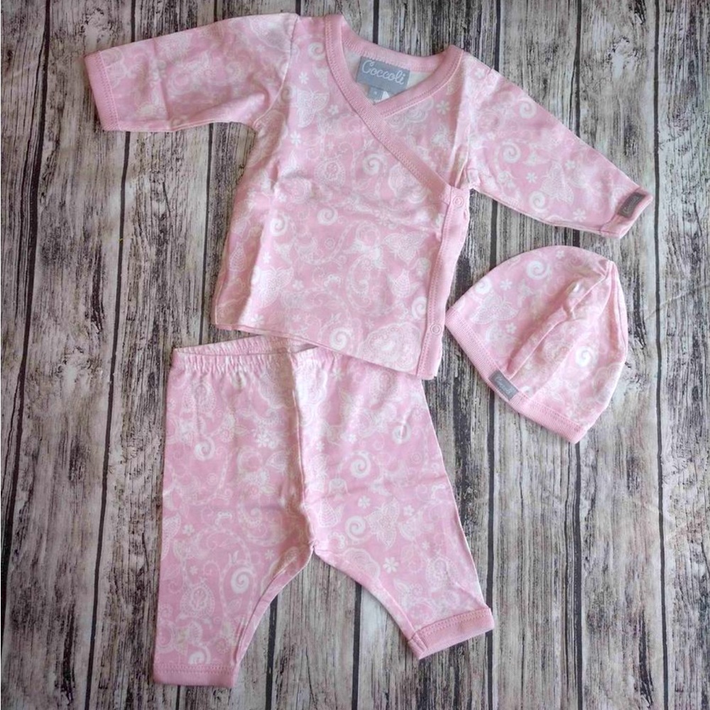Newborn Coccoli 3 piece damask victorian filigree scrolls pink pajama set
